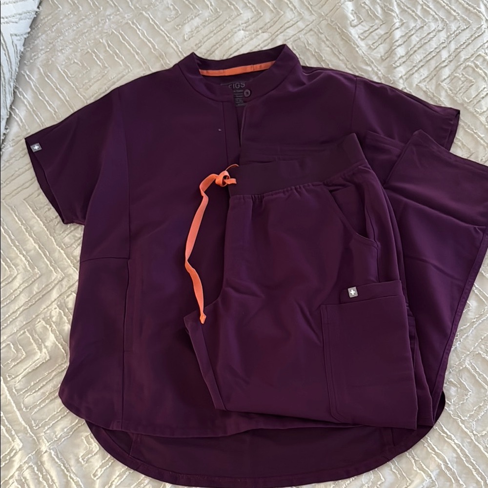 Figs Deep Purple Scrub Set with Bright Orange Details